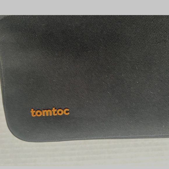 Tomtoc 360 Protective Laptop Sleeve Water Resistant Black 13"Mackbook, 12.9"IPad - Picture 9 of 9